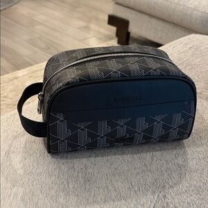 Lacoste men’s Monogram noir gris • H45 Toiletry (NWOT)🐊🐊🐊🐊